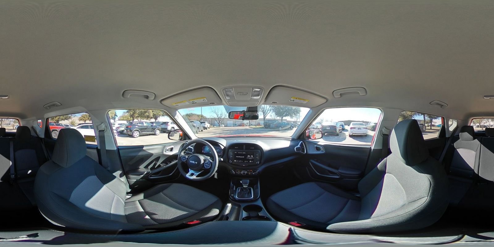Used 2025 Kia Soul LX w/ LX Technology Package image 42