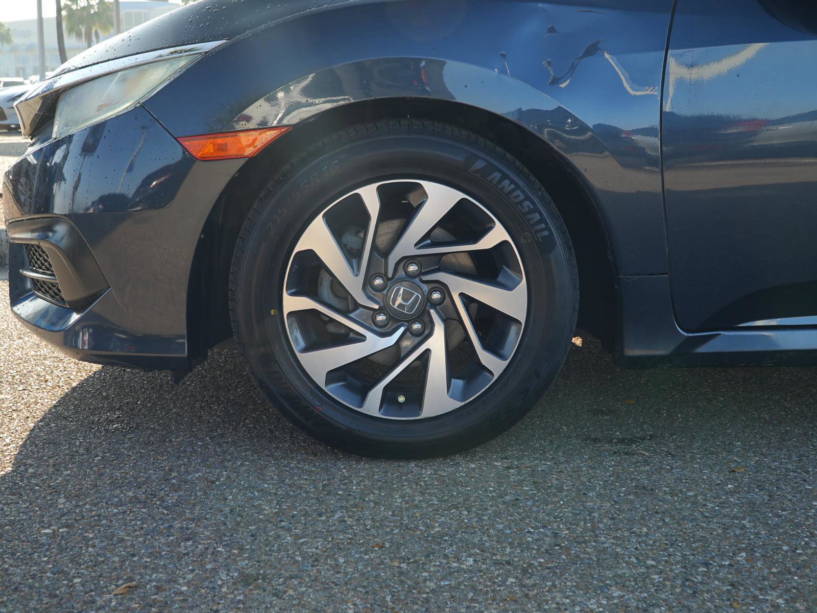 Used 2018 Honda Civic EX image 12