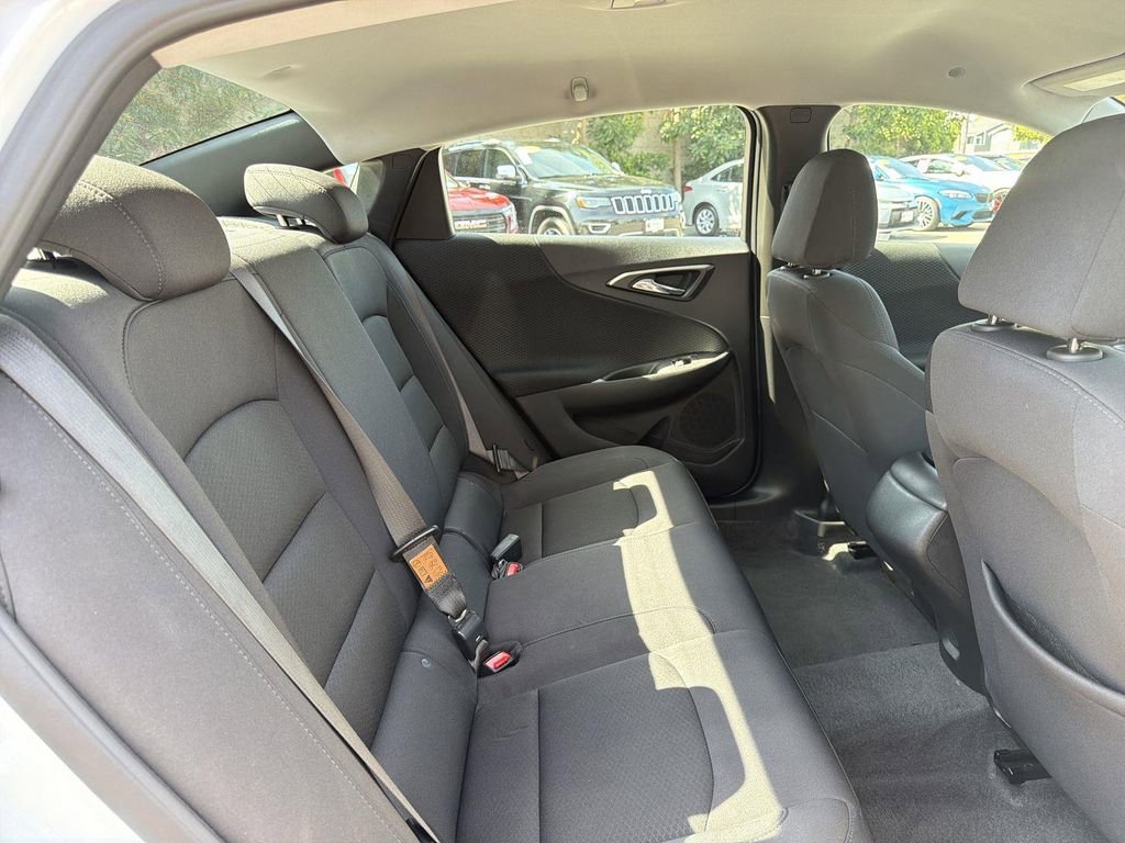 Used 2025 Chevrolet Malibu RS image 26