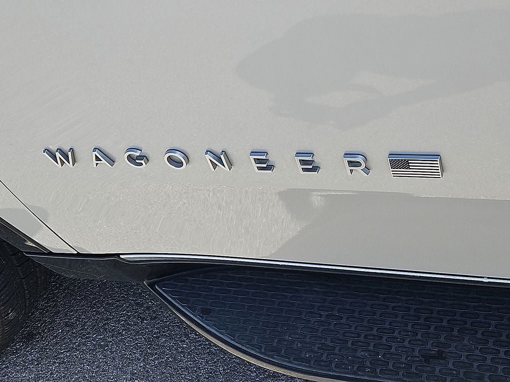 Certified 2023 Jeep Wagoneer Series II AWD/4WD image 14