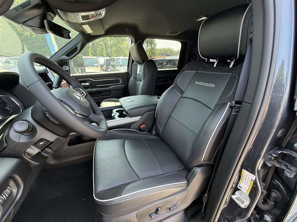 New 2026 RAM 2500 Laramie AWD/4WD image 21