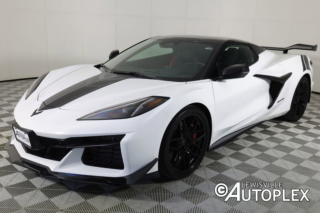 Used 2025 Chevrolet Corvette Z06 w/ Z07 Performance Package RWD image 12
