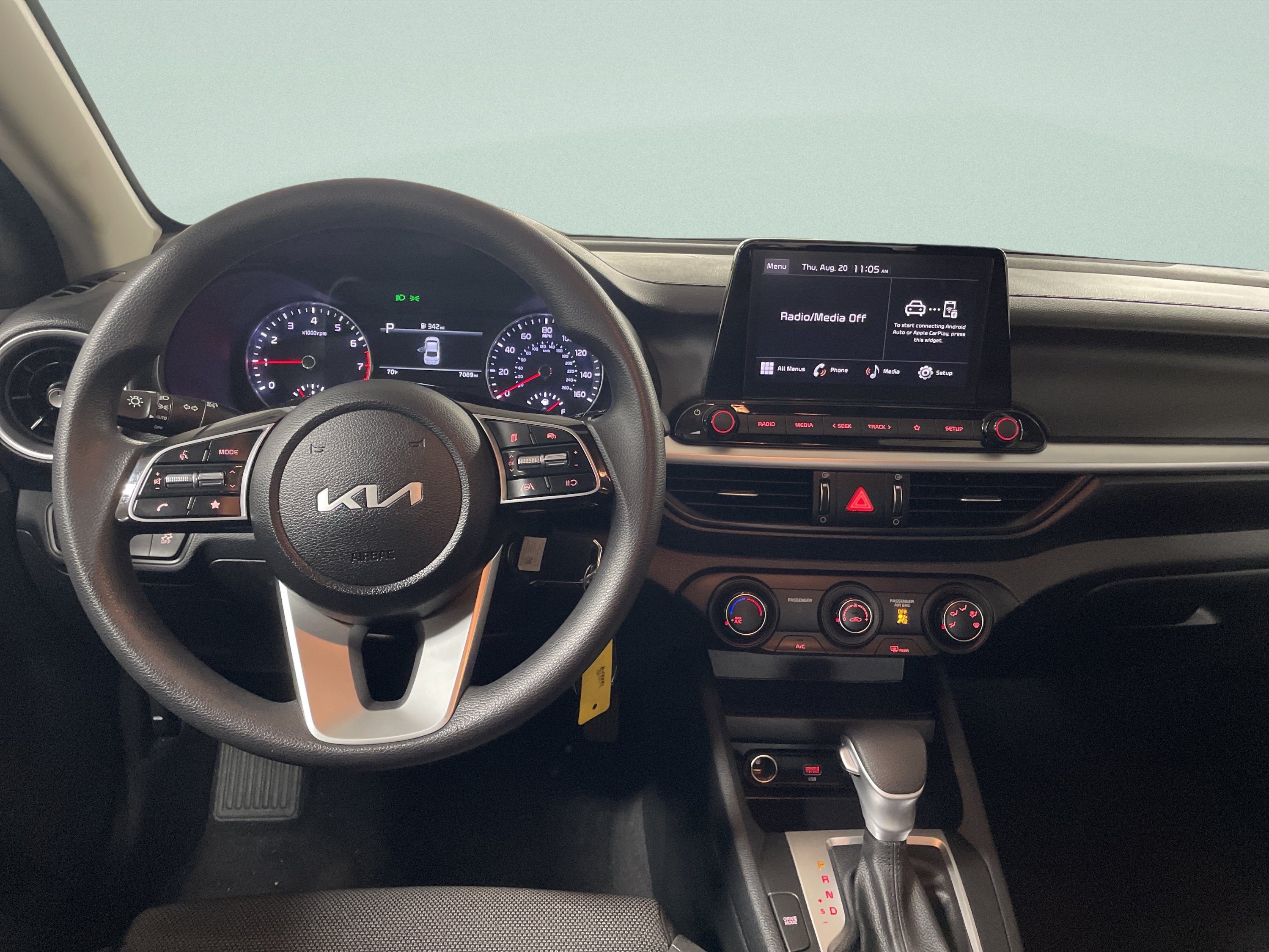 Used 2023 Kia Forte LXS w/ LXS Technology Package FWD image 15