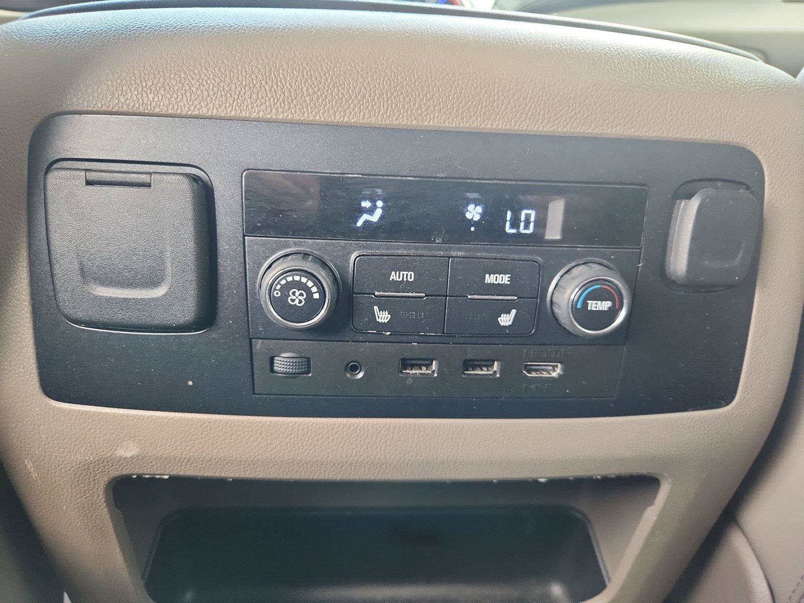 Used 2019 Chevrolet Suburban LT RWD image 22