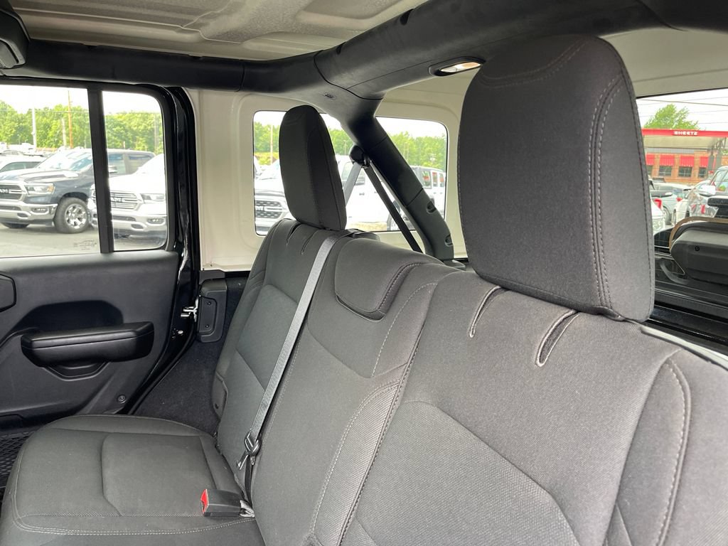 Used 2018 Jeep Wrangler Unlimited Sport S AWD/4WD image 8