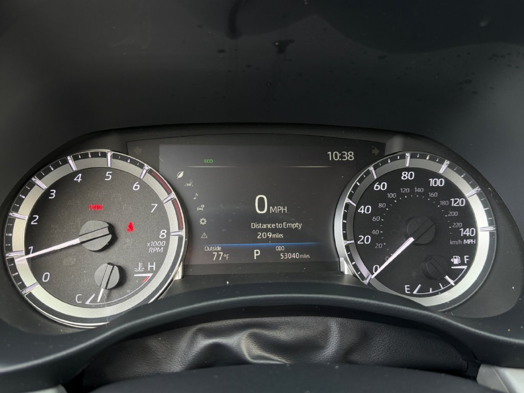 Used 2024 Toyota Highlander XLE AWD/4WD image 26