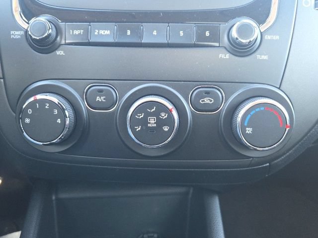 Used 2017 Kia Forte LX FWD image 24