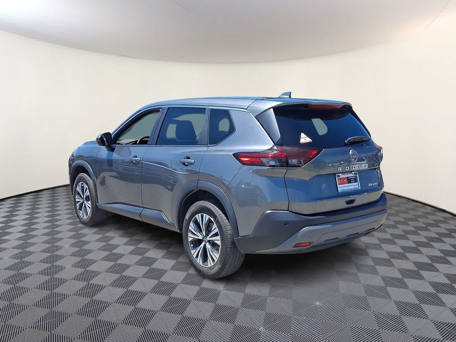 Used 2023 Nissan Rogue SV AWD/4WD image 7