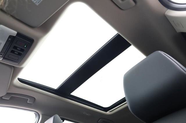 New 2026 Nissan Rogue SV w/ SV Premium Package image 9