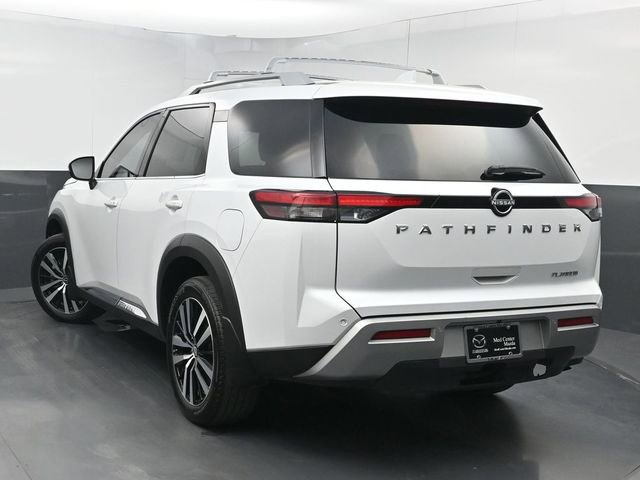 Used 2025 Nissan Pathfinder Platinum w/ Cargo Package FWD image 4