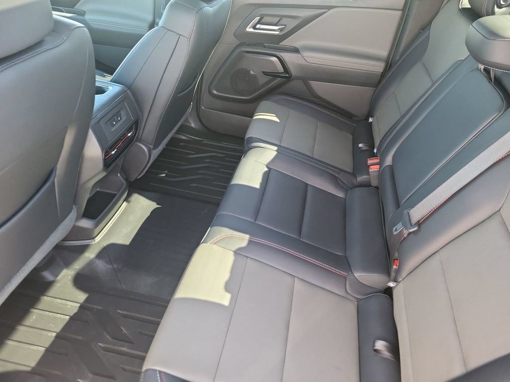 Used 2026 Chevrolet Silverado EV Trail Boss w/ LPO, Gameday Tailgate Package AWD/4WD image 31