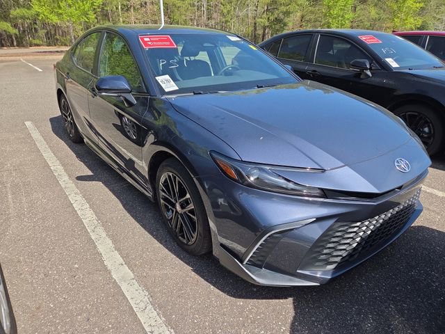 Used 2026 Toyota Camry SE w/ Convenience Package image 1