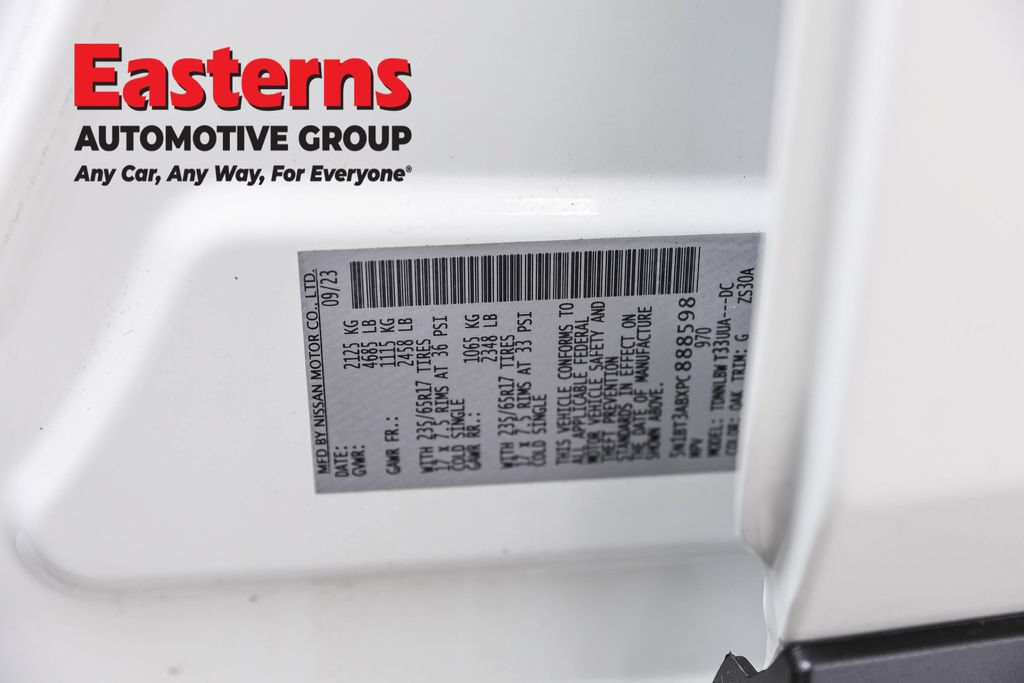 Used 2023 Nissan Rogue S AWD/4WD image 35