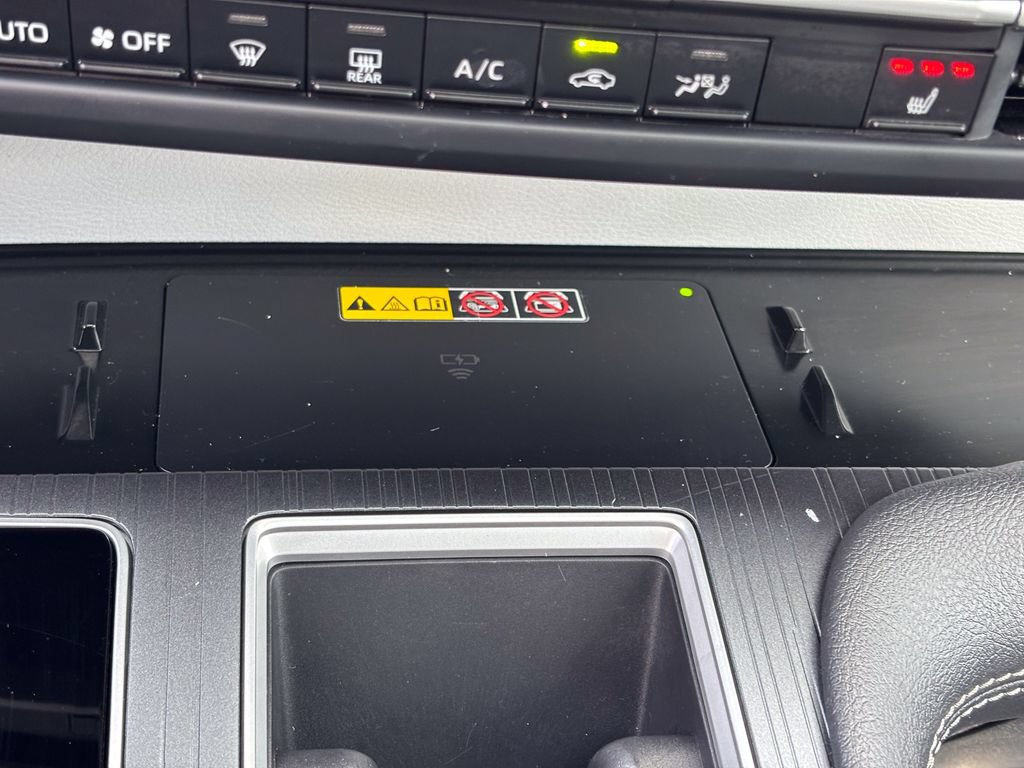 Certified 2026 Toyota Sienna XLE FWD image 24