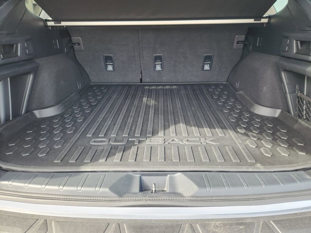 Used 2025 Subaru Outback Premium image 21