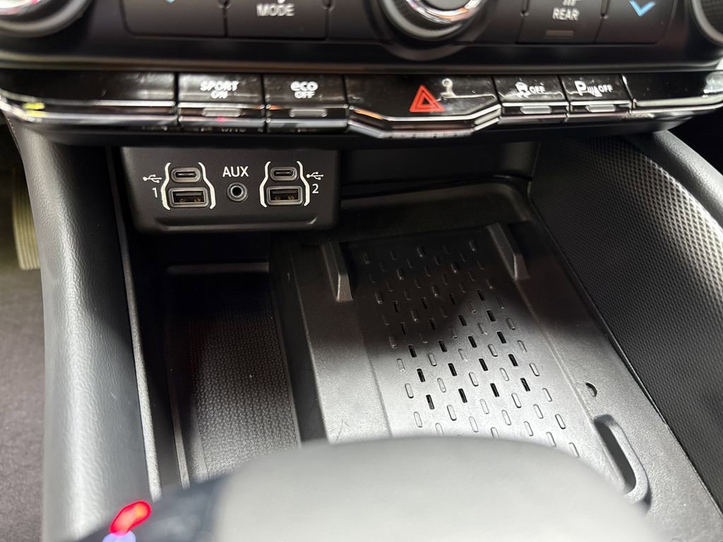 Used 2025 Dodge Durango R/T image 32