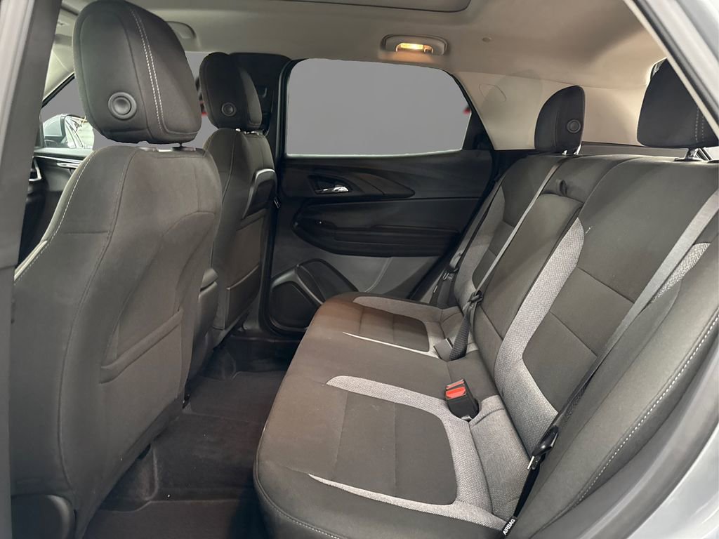 Used 2025 Chevrolet TrailBlazer LT w/ Convenience Package image 10