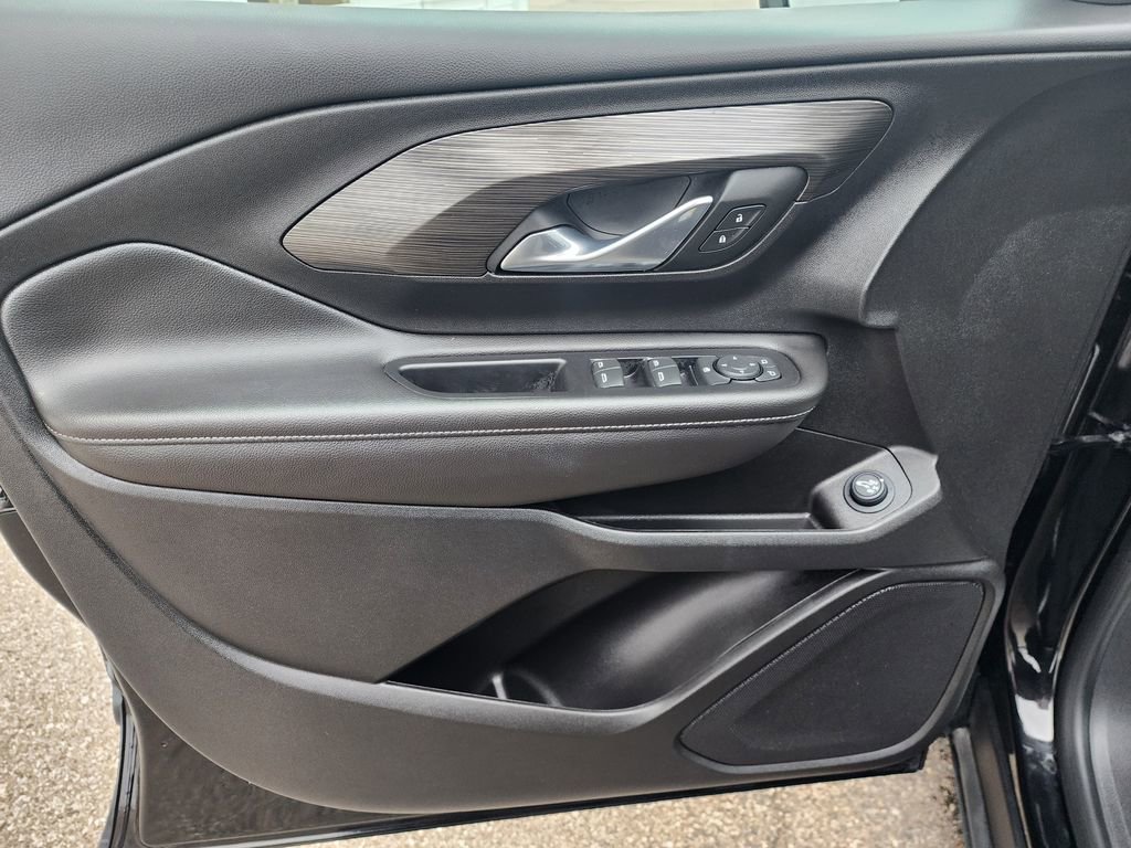 Certified 2023 GMC Terrain SLE w/ Driver Convenience Package image 25