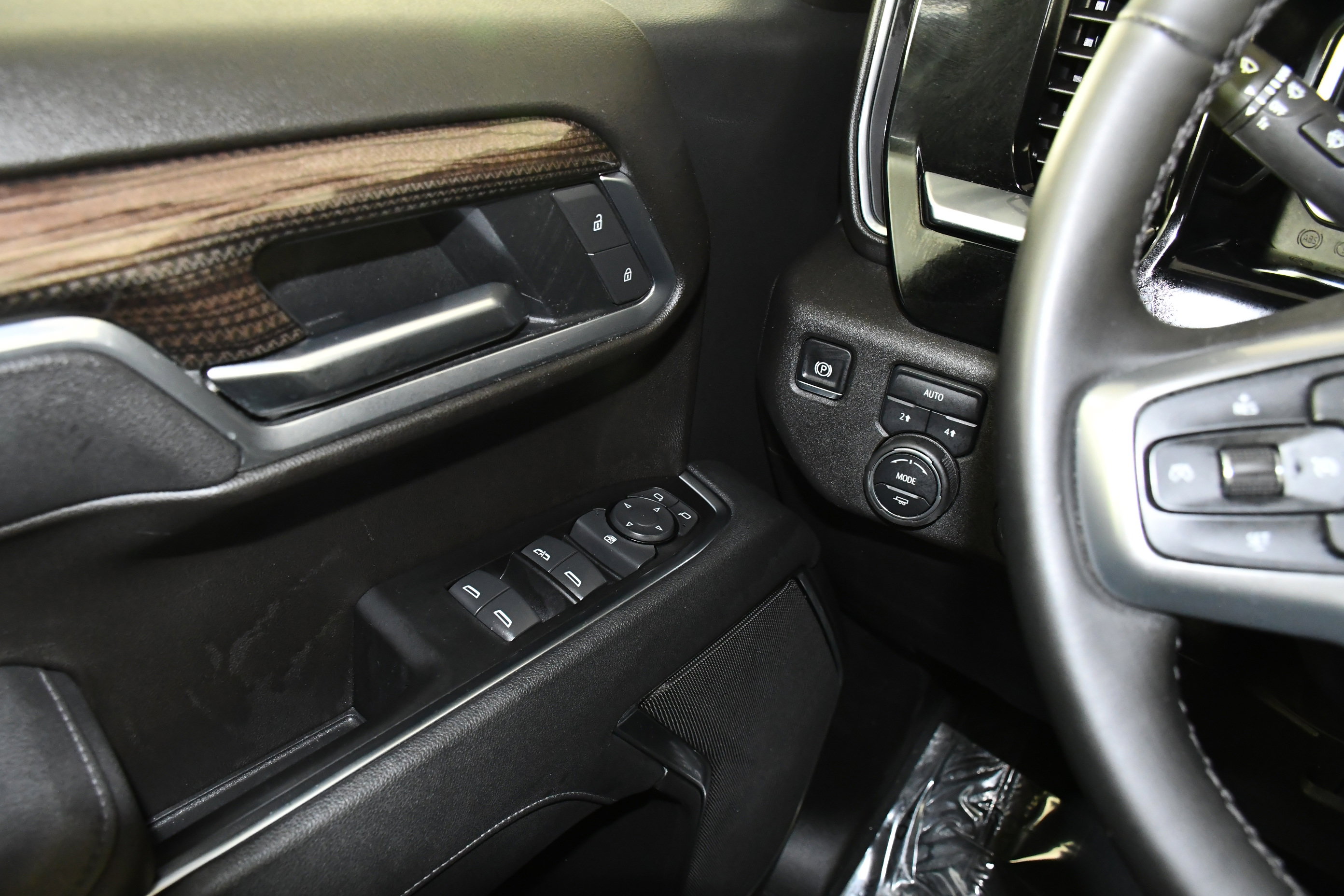 Used 2026 Chevrolet Silverado 1500 RST image 32