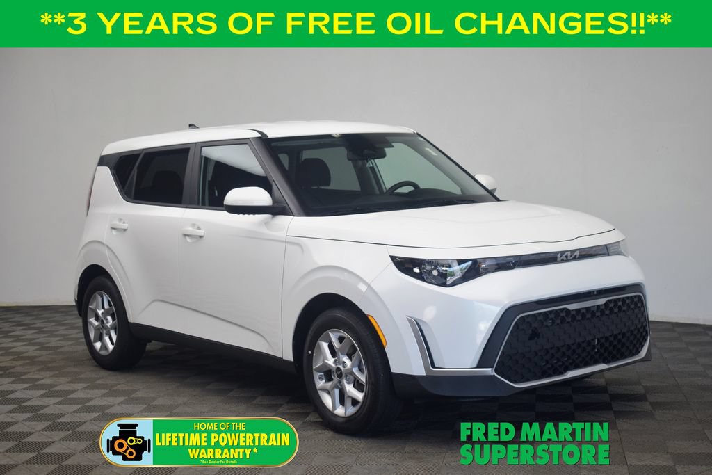 Used 2025 Kia Soul LX w/ LX Technology Package