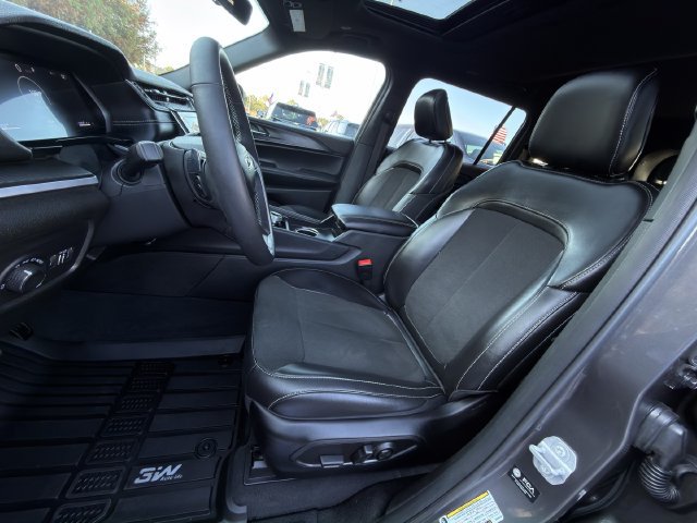 Used 2025 Jeep Grand Cherokee L Altitude AWD/4WD image 25