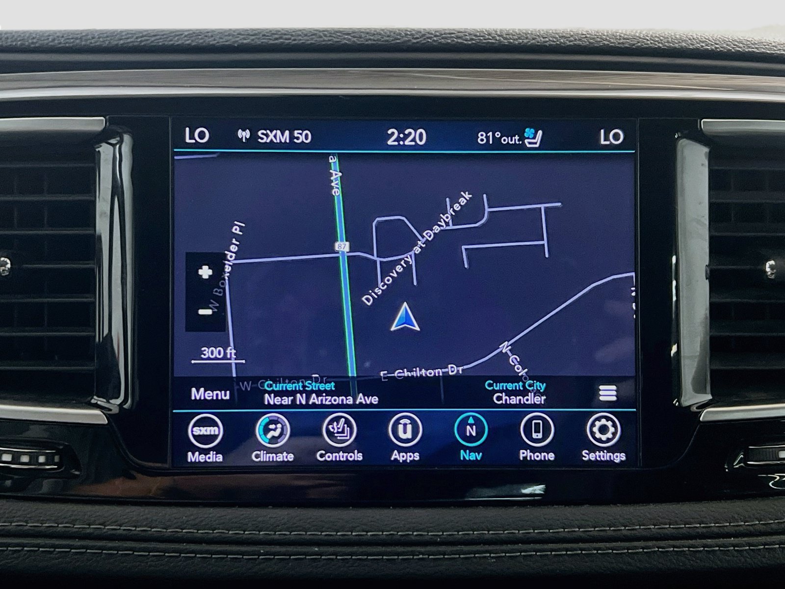 Used 2020 Chrysler Pacifica Limited FWD image 9