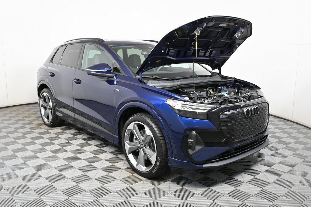 New 2025 Audi Q4 e-tron Prestige image 30