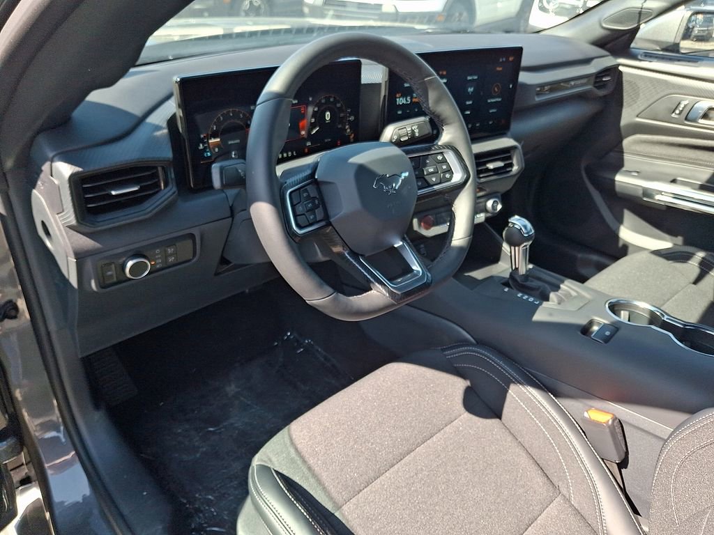 New 2025 Ford Mustang EcoBoost image 7
