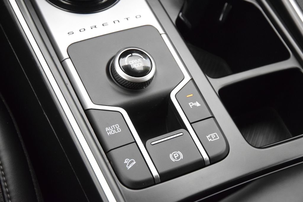 Used 2025 Kia Sorento EX image 33