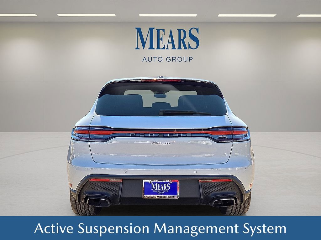 Used 2024 Porsche Macan T w/ Premium Plus Package image 5