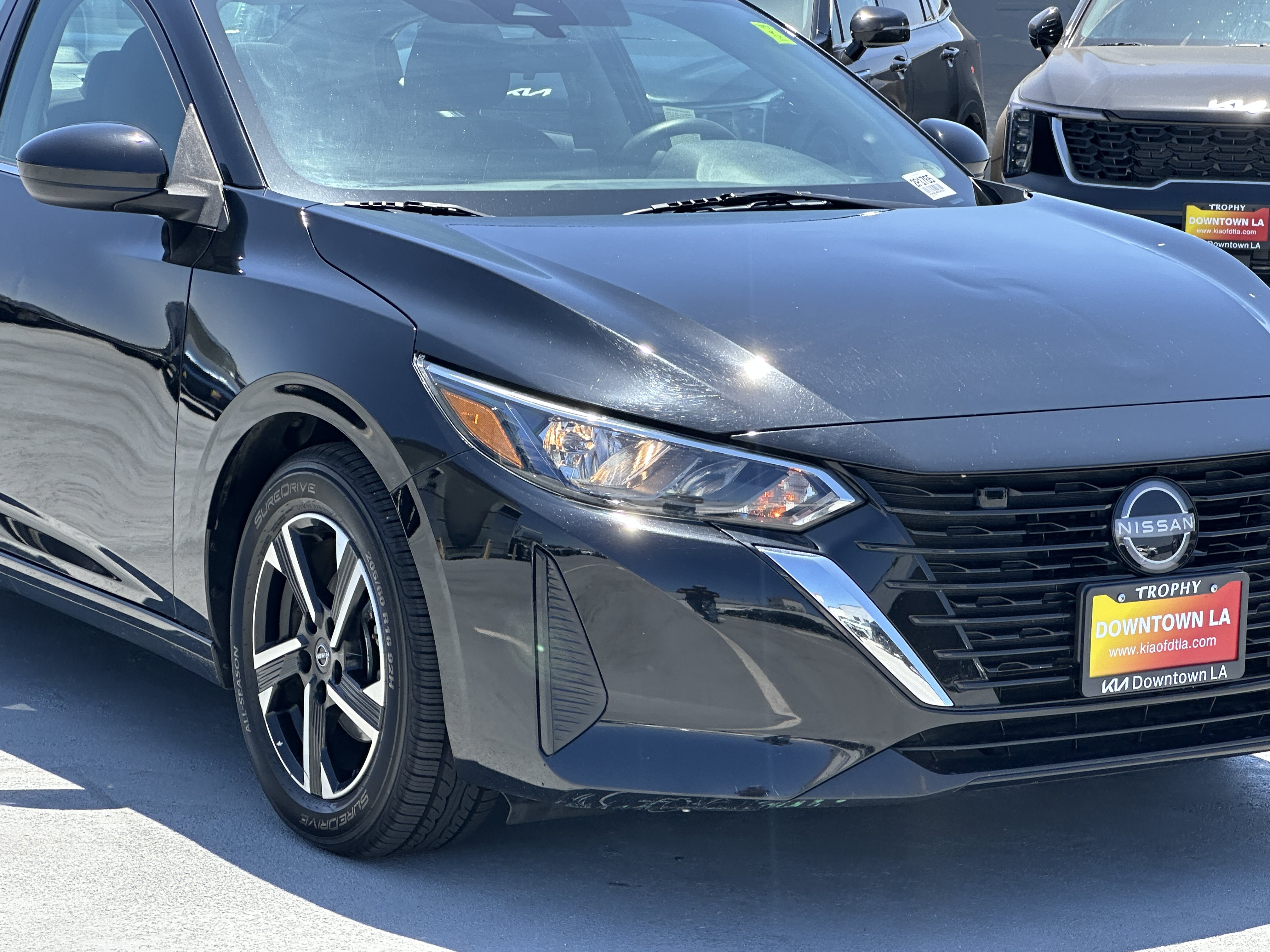 Used 2024 Nissan Sentra SV FWD image 11