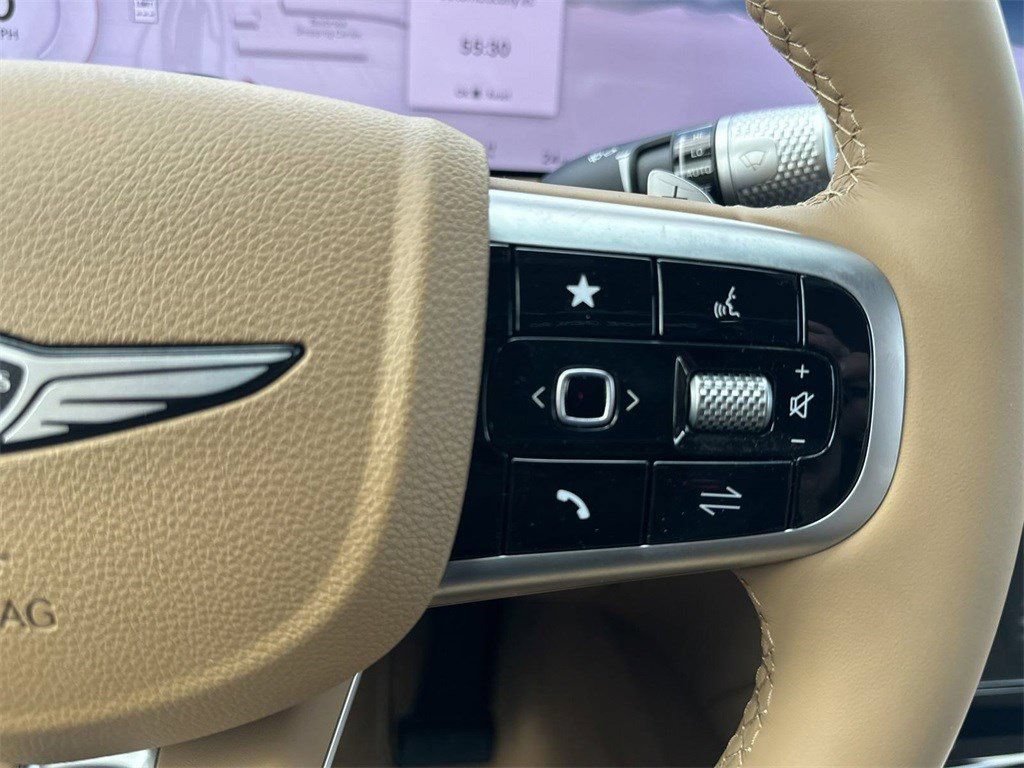 Used 2025 Genesis G80 2.5T AWD/4WD image 18