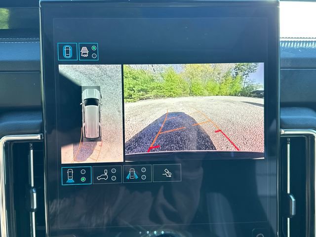 Used 2025 GMC Yukon XL Denali w/ Sun & Power Step Package AWD/4WD image 36