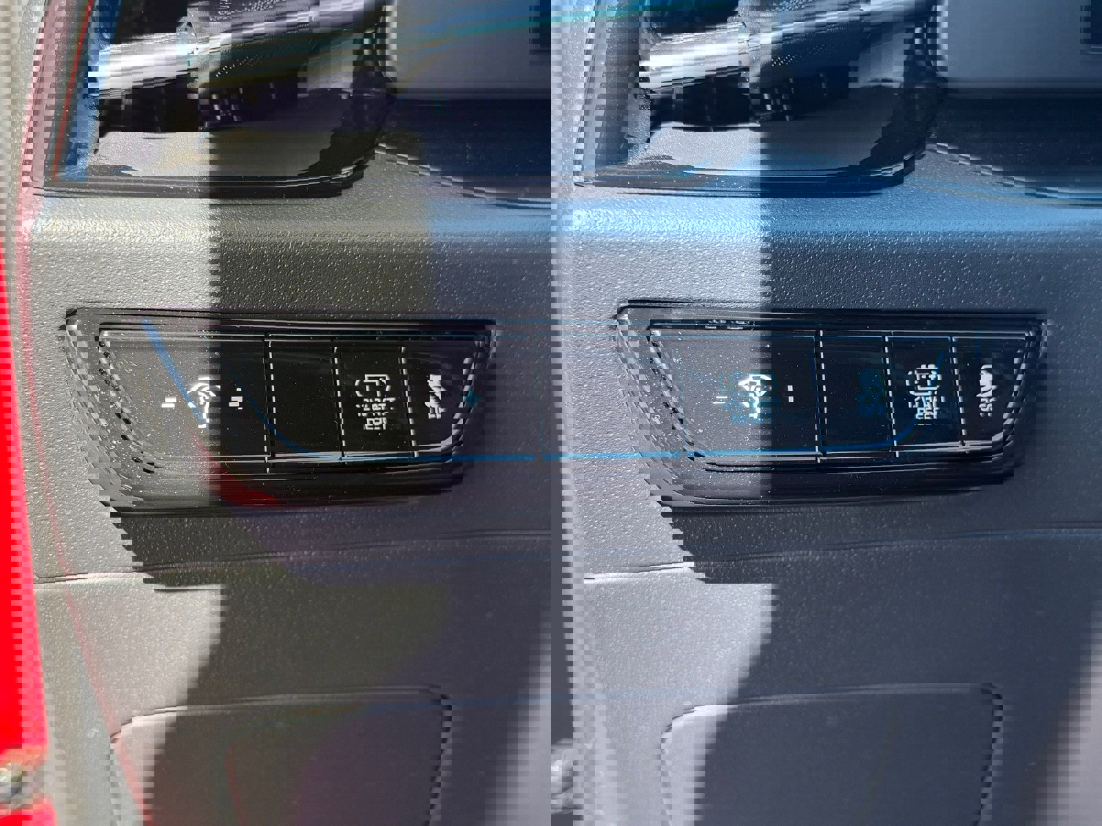 Used 2024 Kia Niro LX image 21