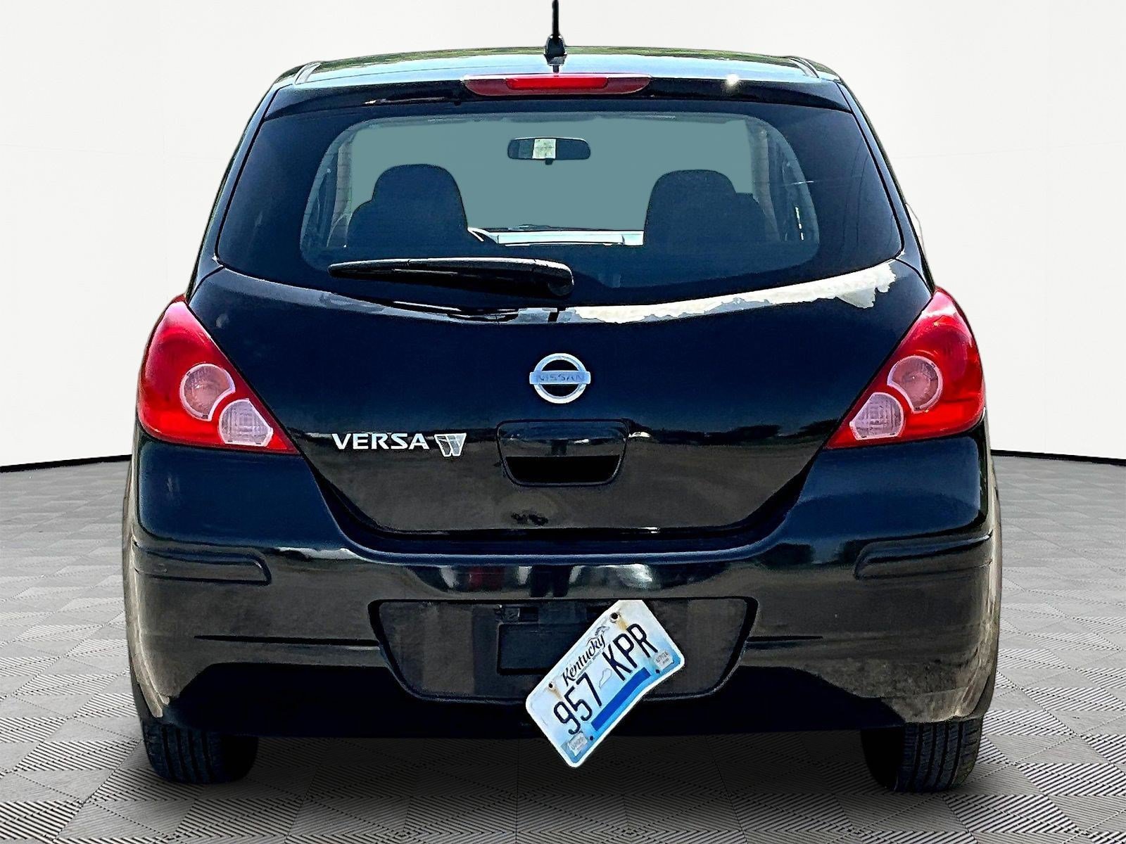 Used 2010 Nissan Versa 1.8 S w/ PWR Plus Pkg FWD image 10