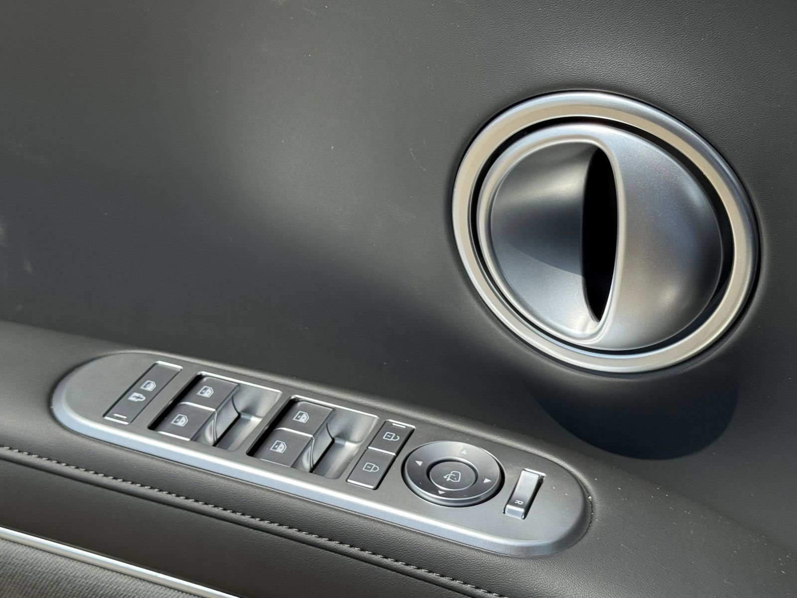 Certified 2026 Hyundai Palisade Calligraphy FWD image 27