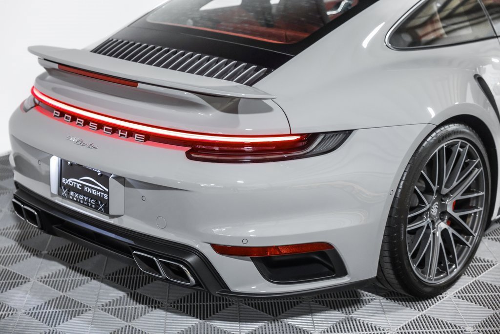 Used 2022 Porsche 911 Turbo image 7