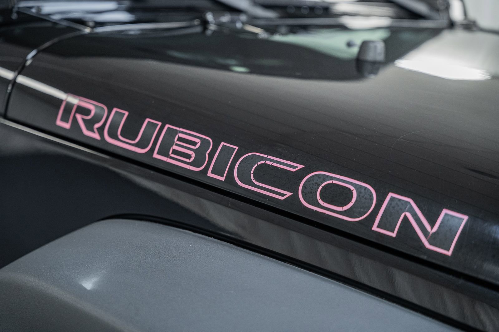 Used 2014 Jeep Wrangler Unlimited Rubicon w/ Connectivity Group image 14