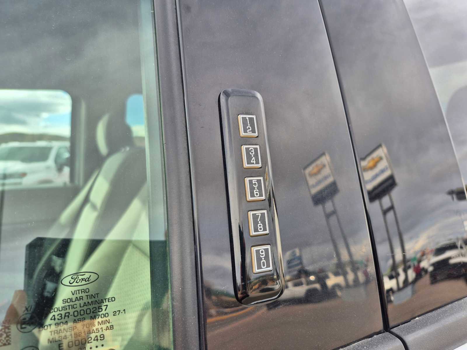 Used 2022 Ford F350 XLT w/ XLT Value Package image 11