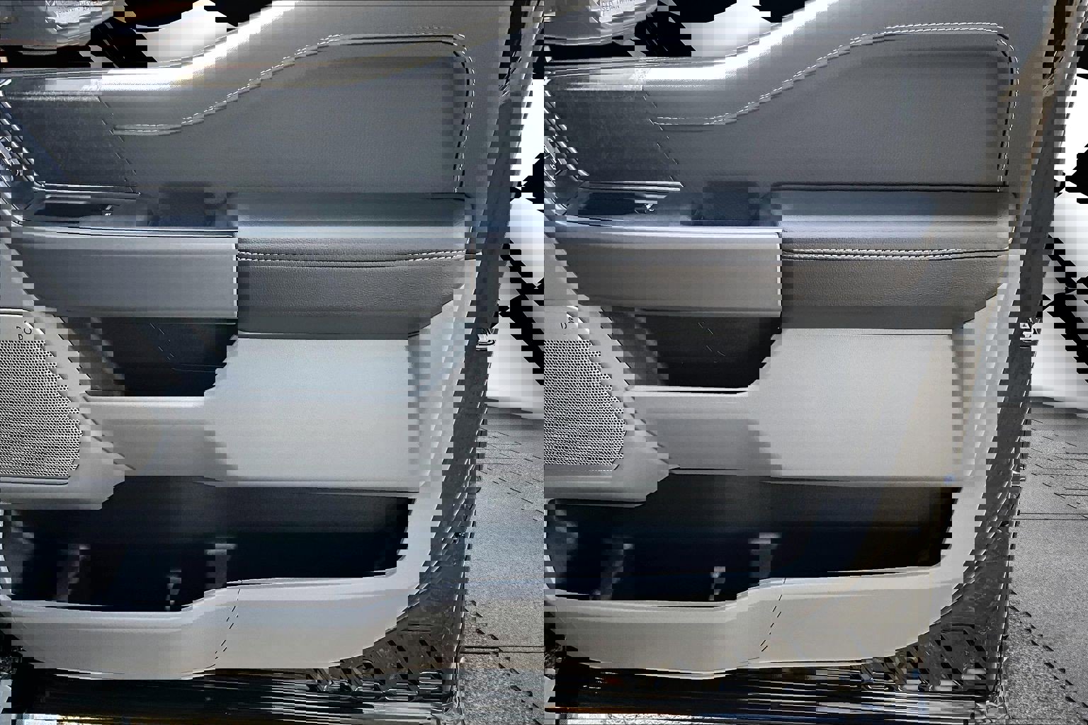 Used 2024 Ford F150 Lightning Flash image 19