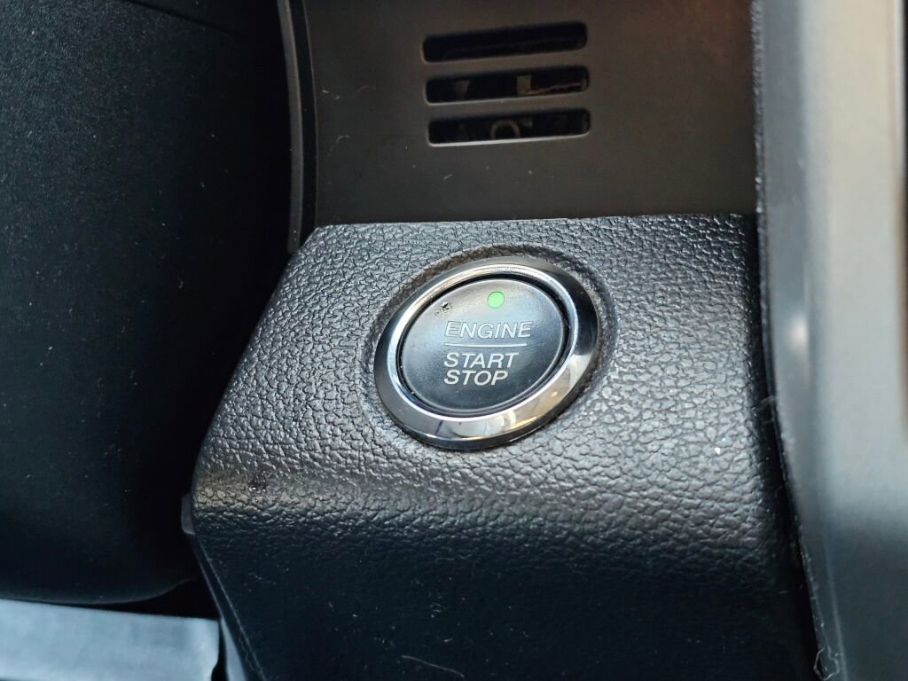 Used 2016 Ford F150 Lariat w/ Equipment Group 502A Luxury image 31