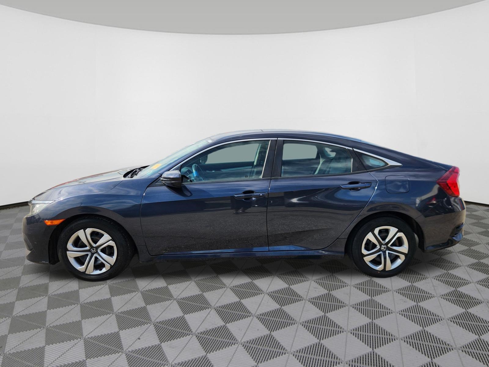 Used 2018 Honda Civic LX image 5