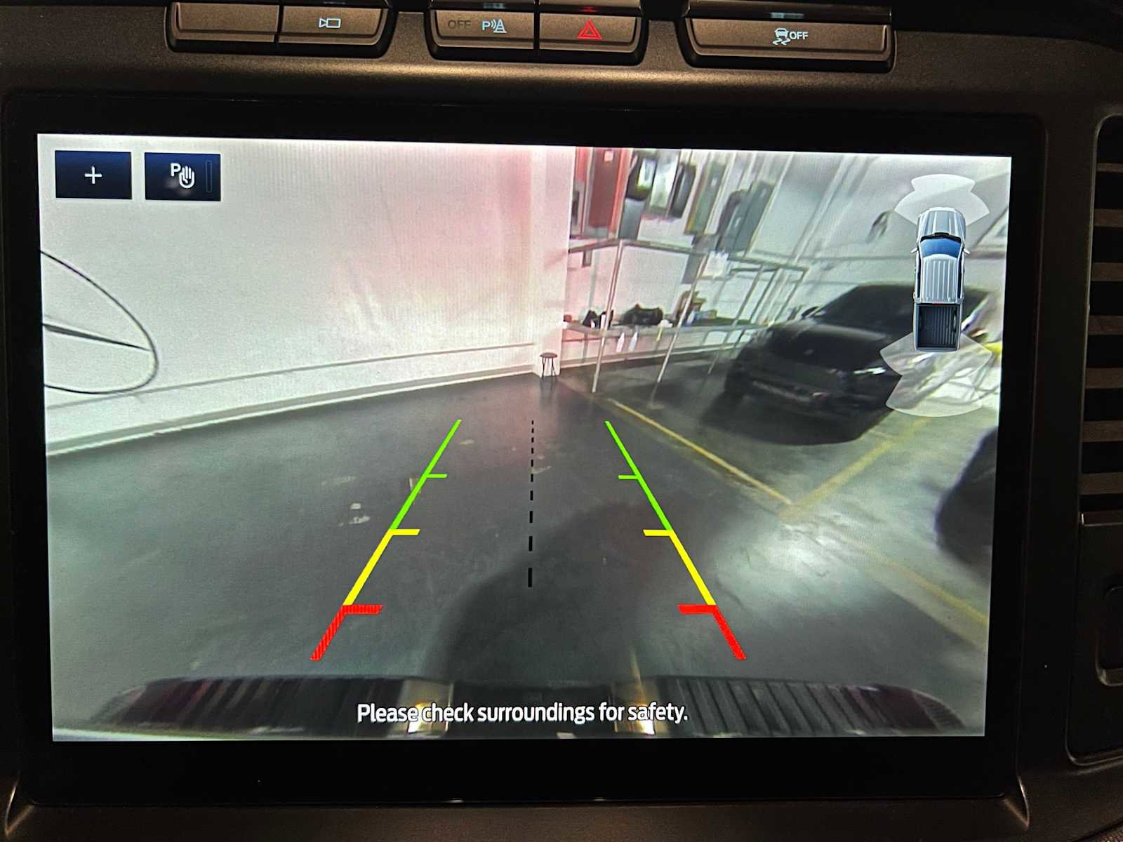 Used 2022 Ford F150 Platinum w/ Trailer Tow Package image 39