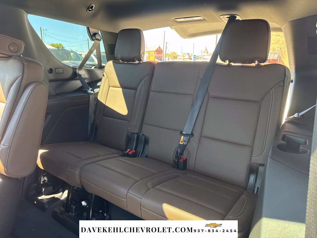 Used 2026 Chevrolet Tahoe High Country w/ Sun And Tow Package AWD/4WD image 35