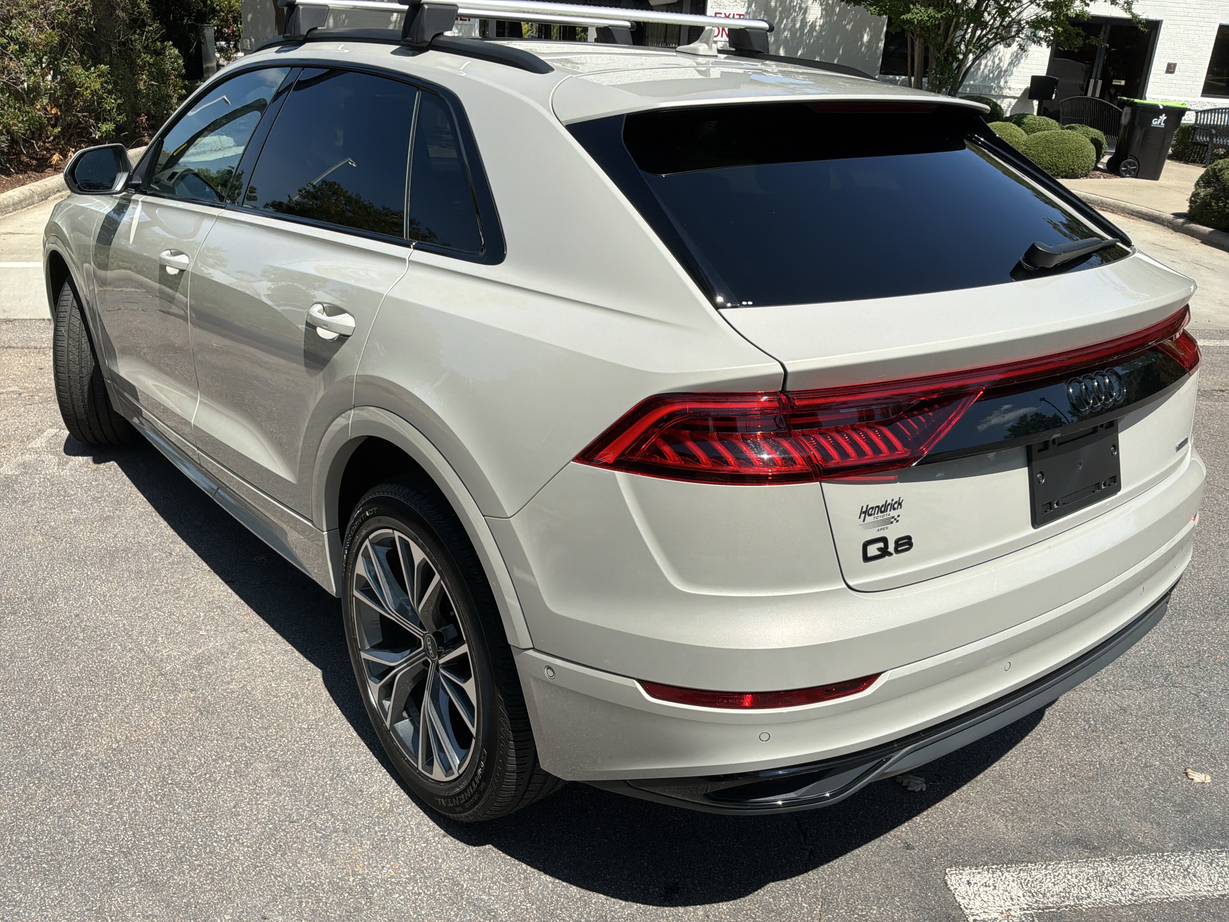 Used 2022 Audi Q8 Premium AWD/4WD image 8