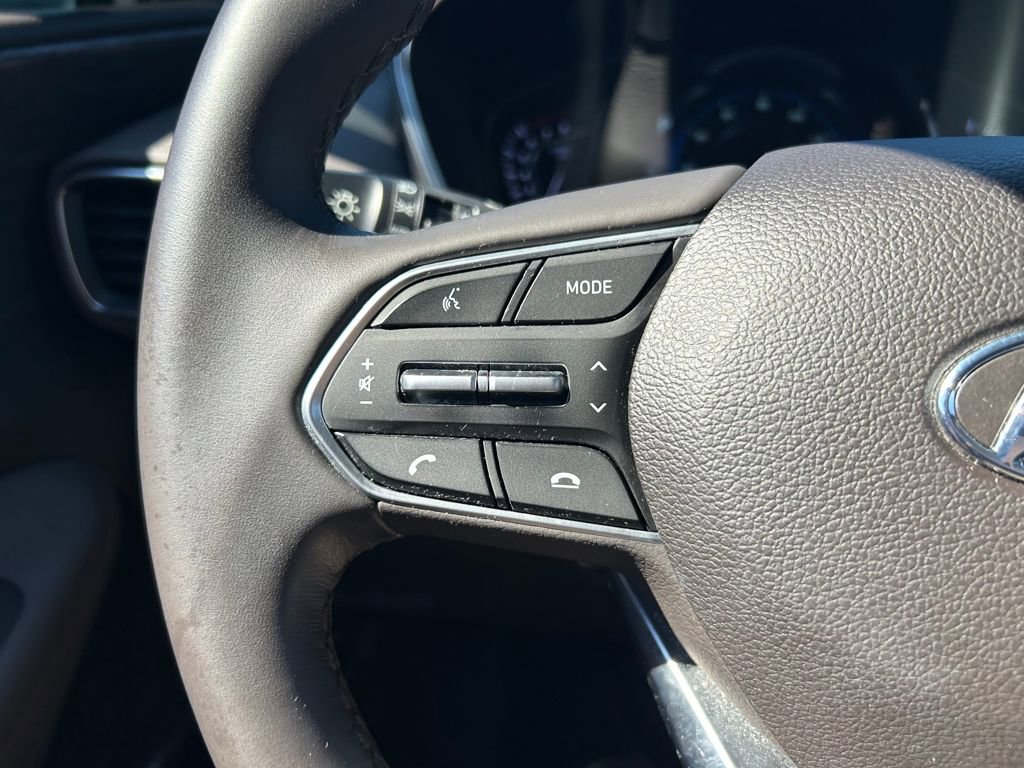 Used 2019 Hyundai Santa Fe Limited image 18