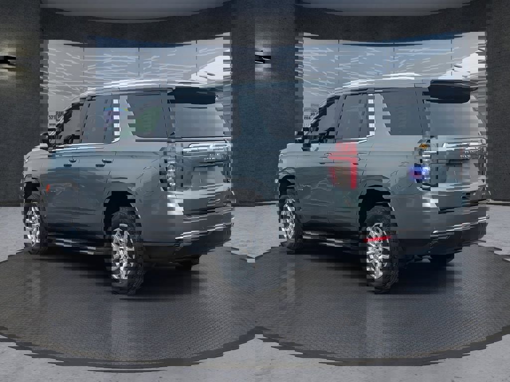 Used 2023 Chevrolet Tahoe LT w/ Luxury Package RWD image 4