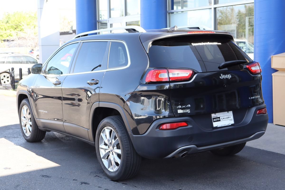 Used 2016 Jeep Cherokee Limited AWD/4WD image 4