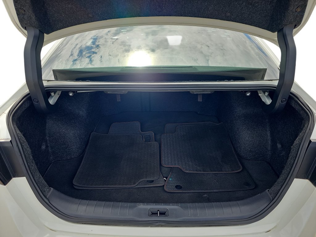 Used 2019 Nissan Altima 2.5 Platinum FWD image 30