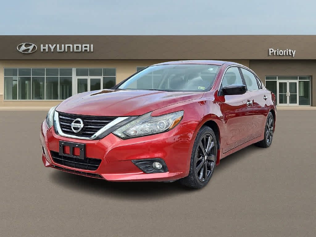 Used 2017 Nissan Altima 2.5 SR w/ Midnight Edition Package